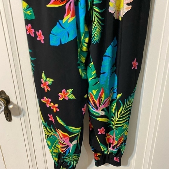 Olivaceous NWT sample piece - Picture 11 of 12